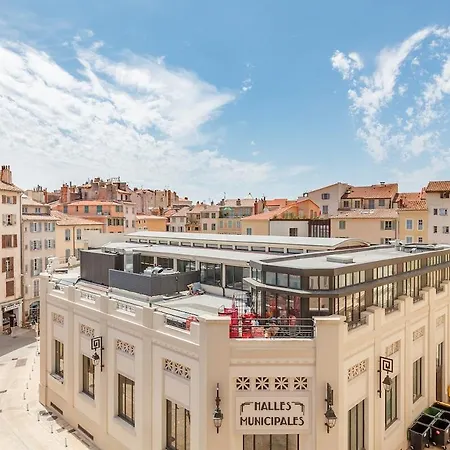 With Rooftop View Of Halles Apartmán *